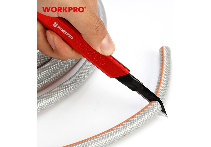 18mm Dao rọc giấy bằng nhôm Workpro WP212015