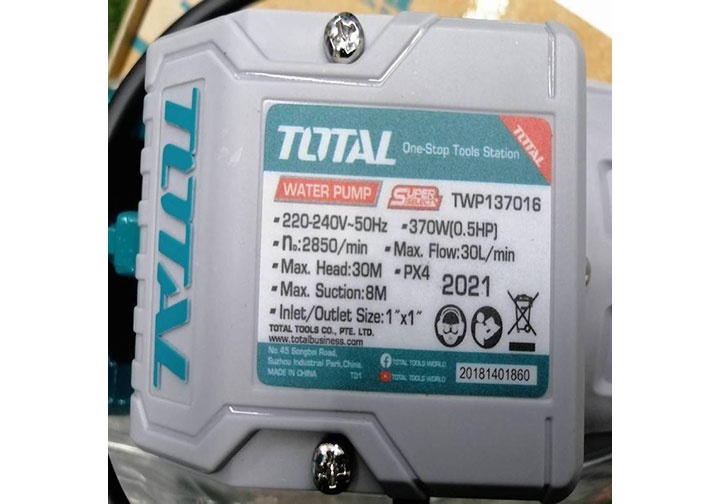 370W Máy bơm nước Total TWP137016