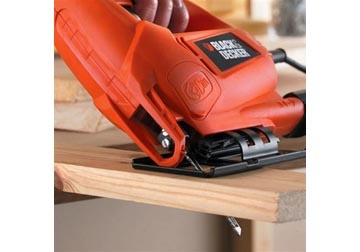 450W Máy cưa lọng Black and Decker KS600E