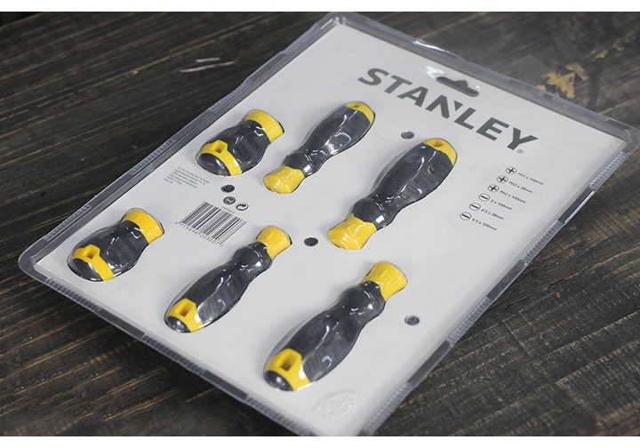 Bộ tuốc nơ vít đa năng 6 cây tặng kèm bút thử điện Stanley STMT66679