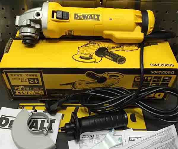 dewalt-DWE8300S